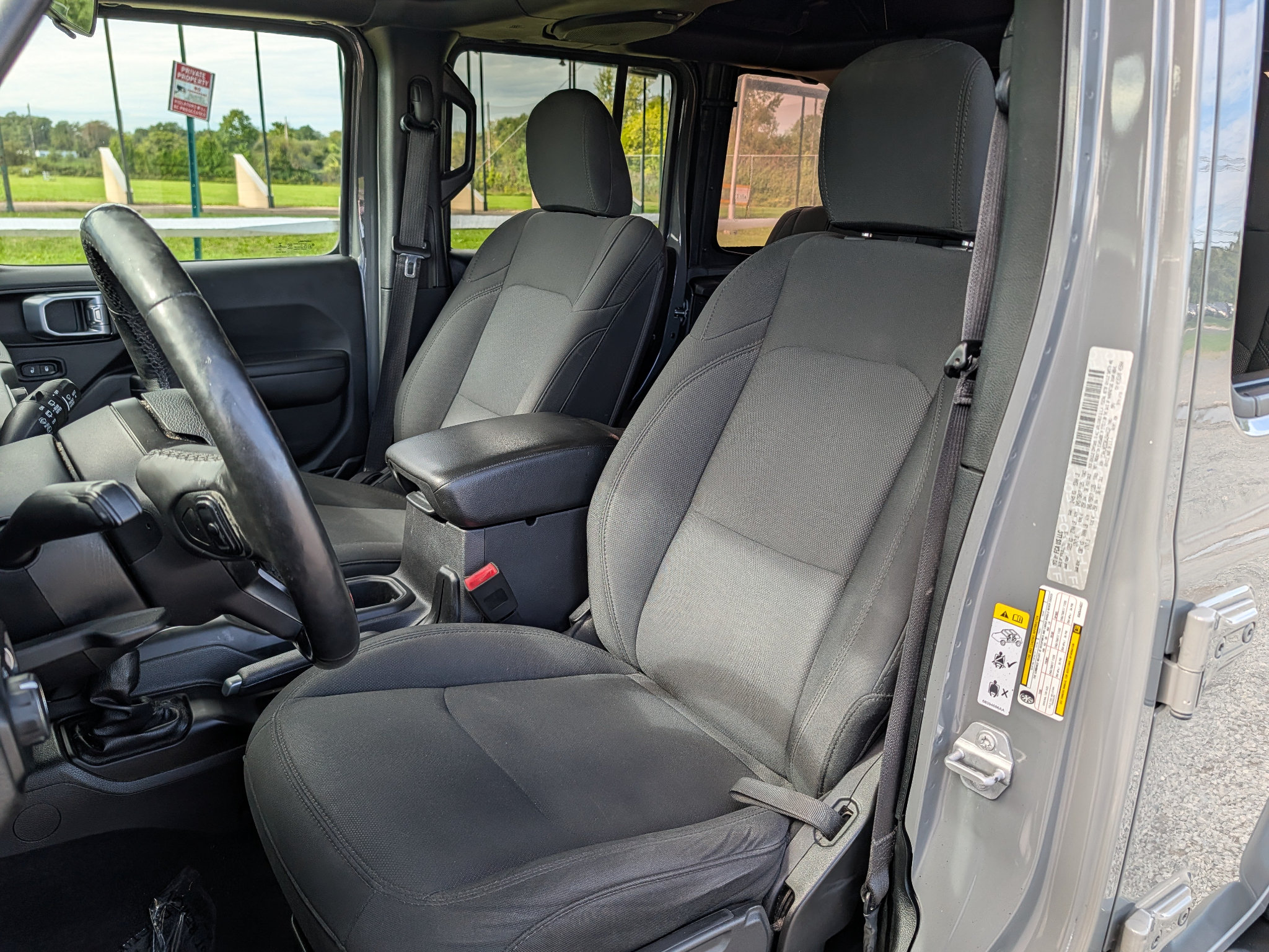 Used 2019 Jeep Wrangler Unlimited Sport S AWD/4WD image 16