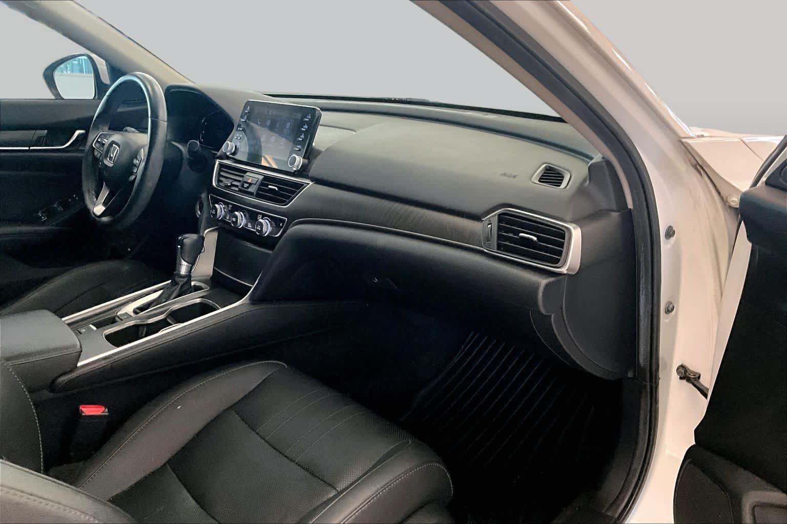 Used 2019 Honda Accord EX-L image 16