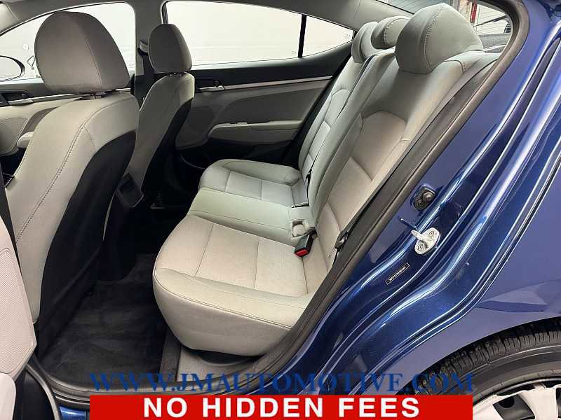 Used 2017 Hyundai Elantra SE image 14