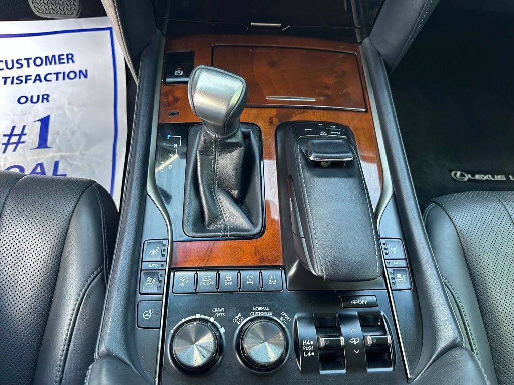 Used 2020 Lexus LX 570 4WD w/ Luxury Package image 20
