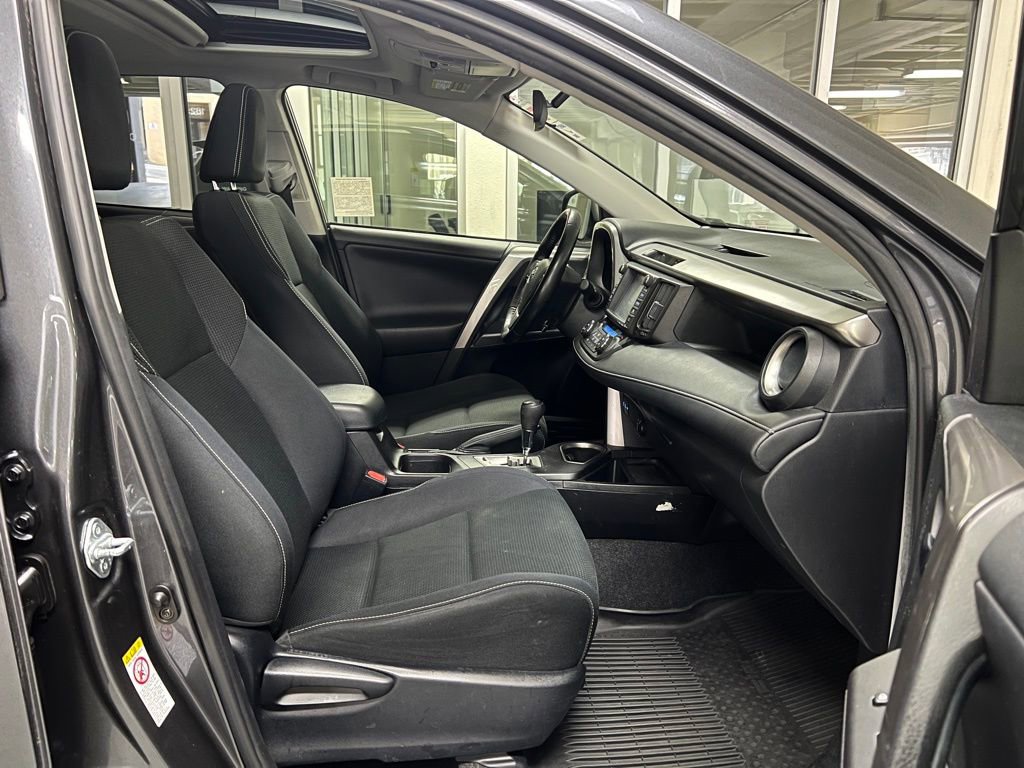 Used 2017 Toyota RAV4 XLE image 20