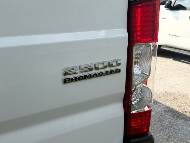 Used 2025 RAM ProMaster 2500 w/ Convenience Group FWD image 10