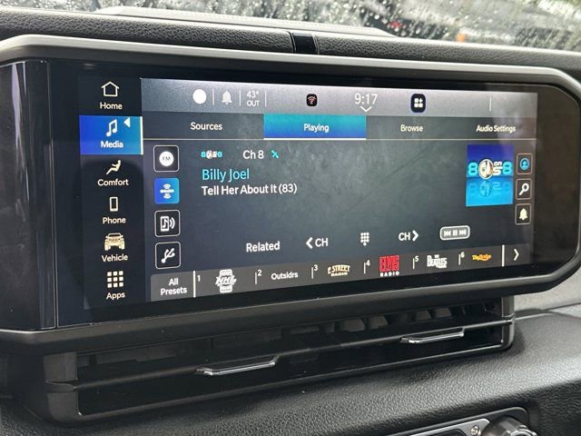 Certified 2024 Jeep Gladiator Willys image 28