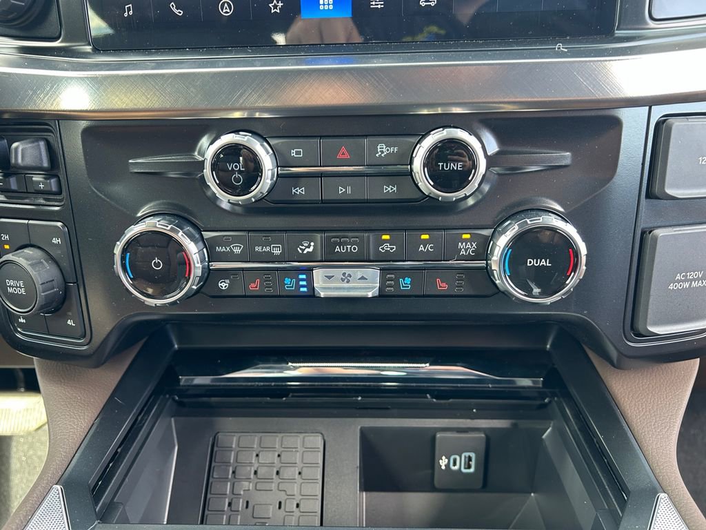 New 2026 Ford F350 King Ranch w/ Chrome Package image 38