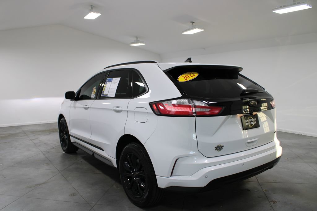 Used 2022 Ford Edge SE w/ Black Appearance Package image 7