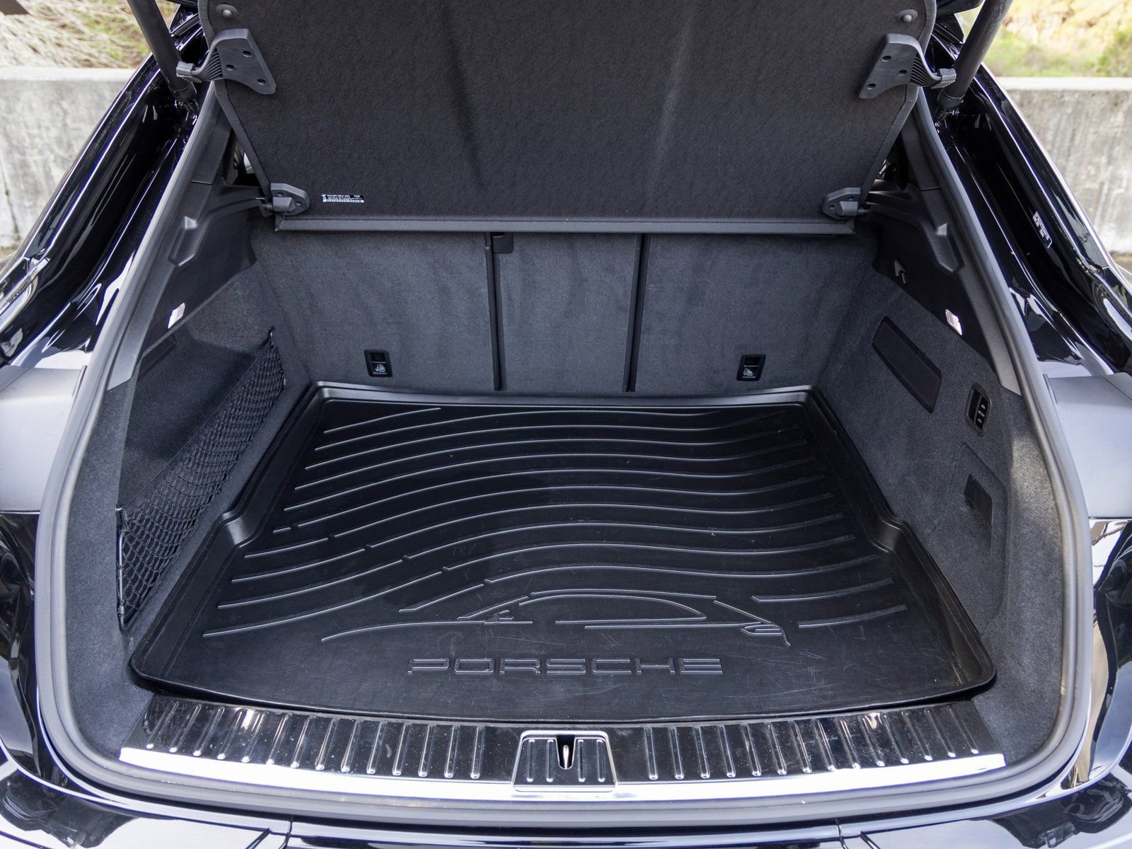 Certified 2025 Porsche Cayenne GTS image 48