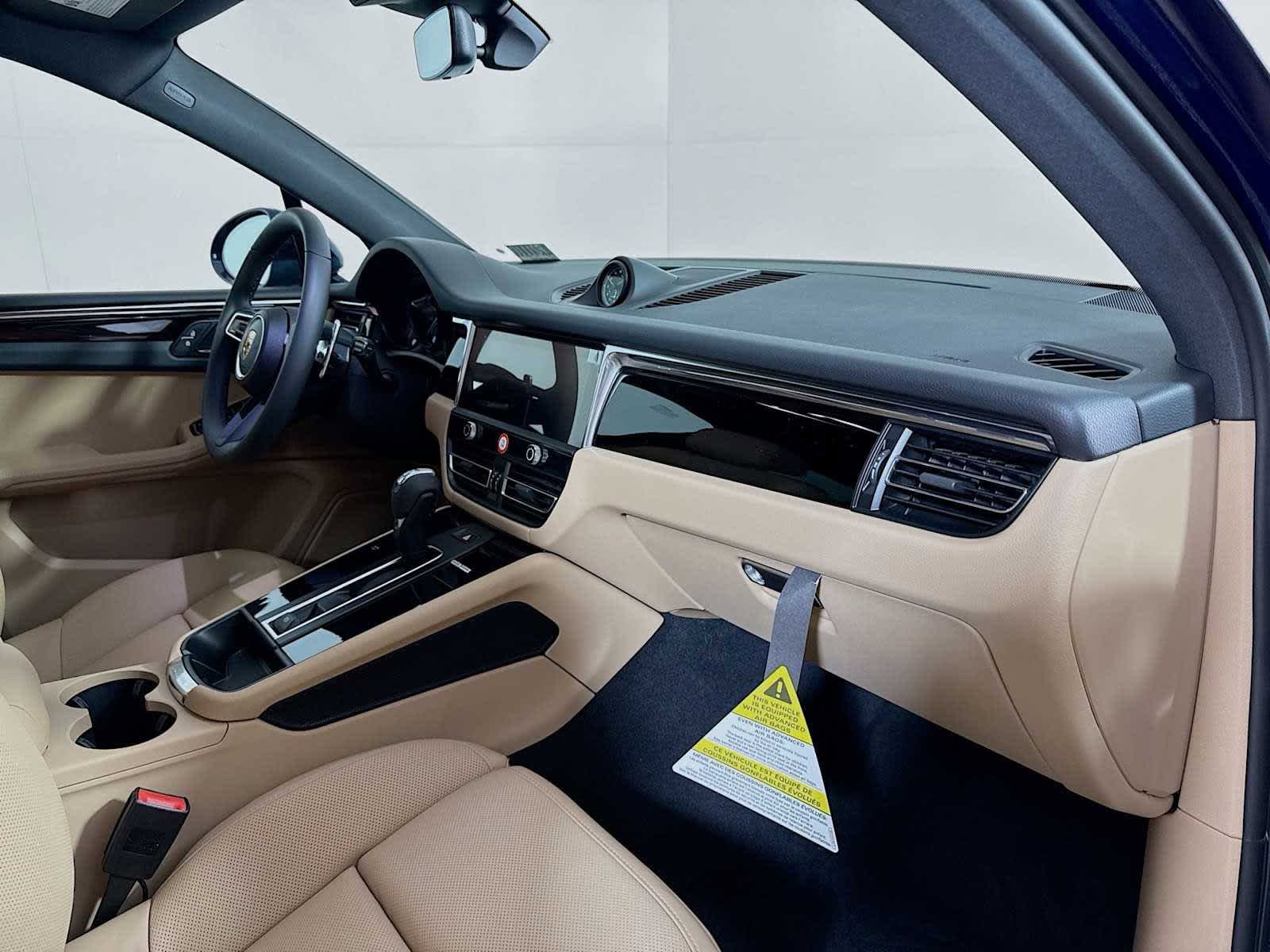 New 2025 Porsche Macan AWD/4WD image 22