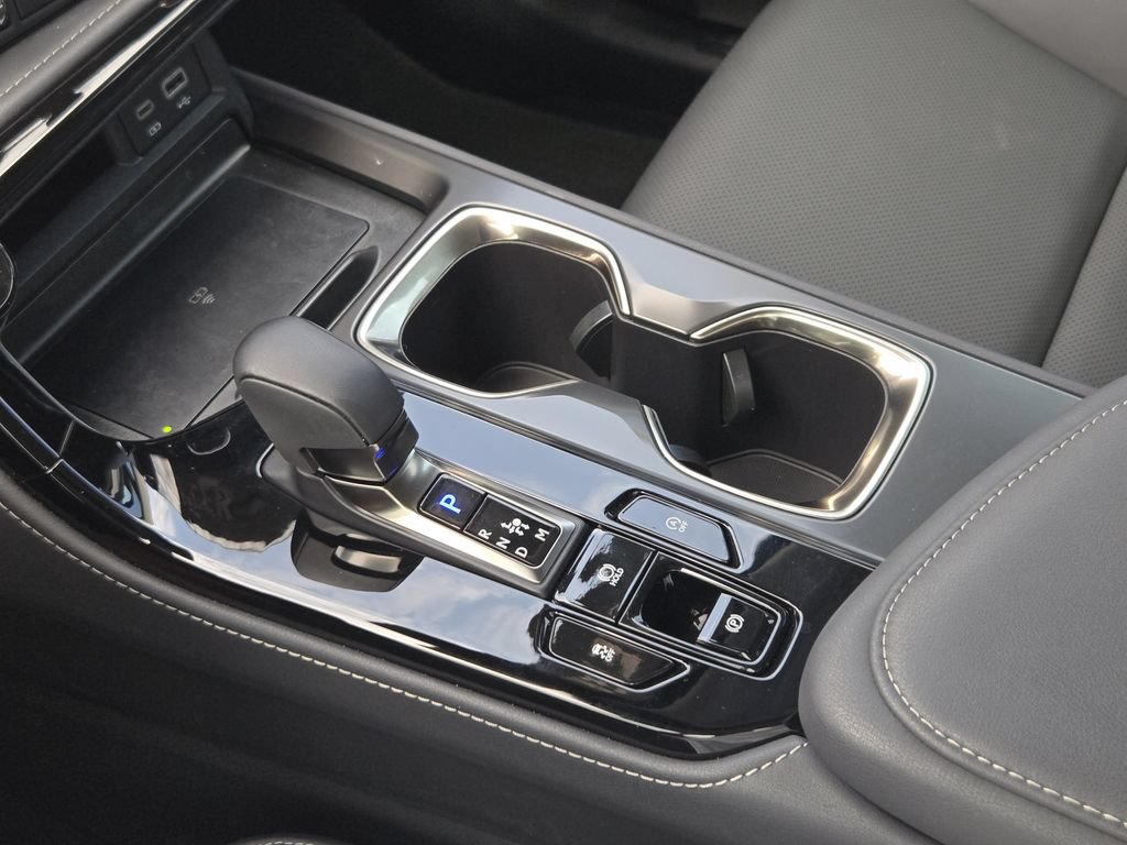 Used 2025 Lexus NX 250 FWD w/ Accessory Package (K3) image 20