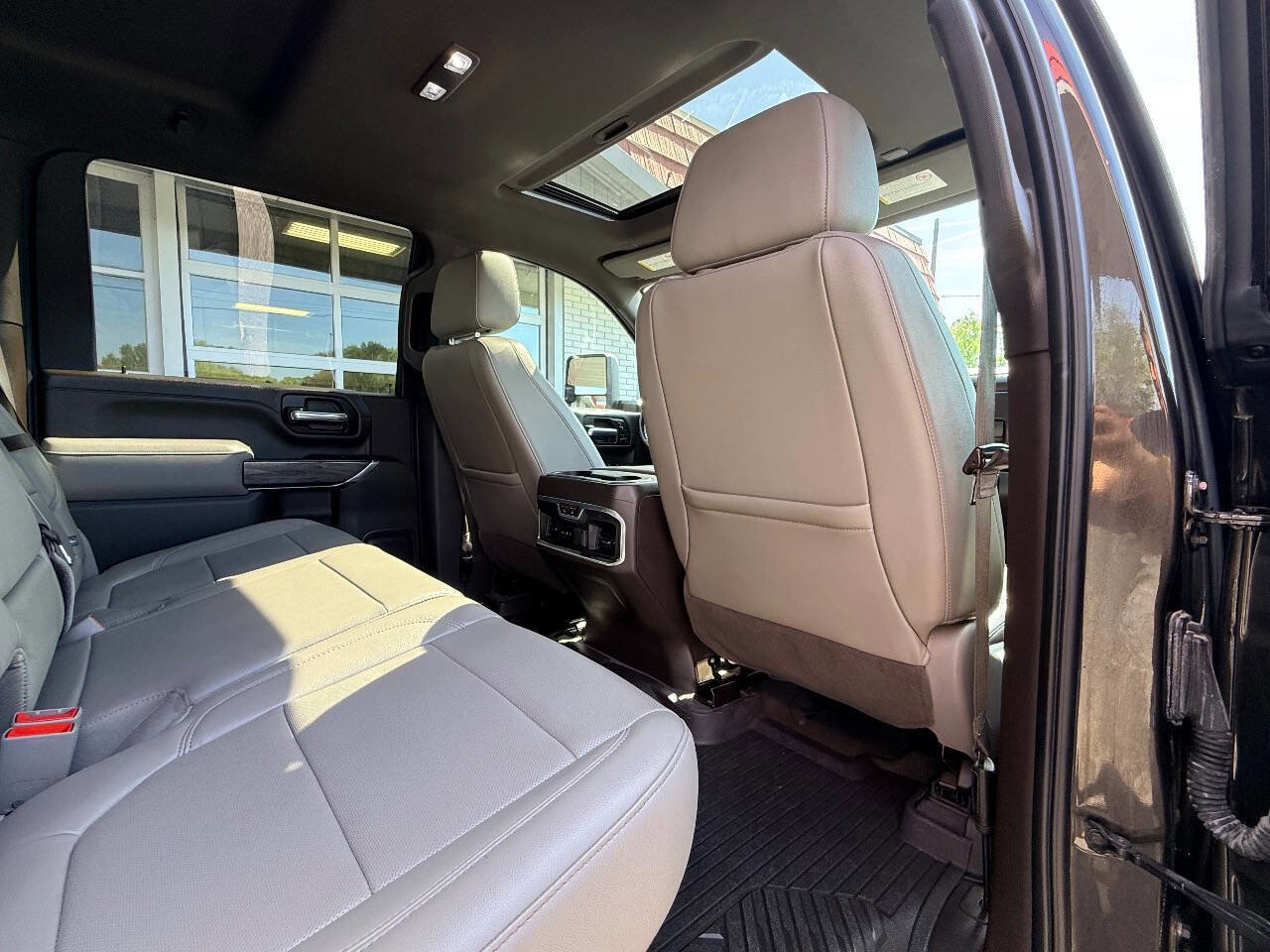 Used 2020 Chevrolet Silverado 2500 LTZ w/ LTZ Texas Edition AWD/4WD image 40