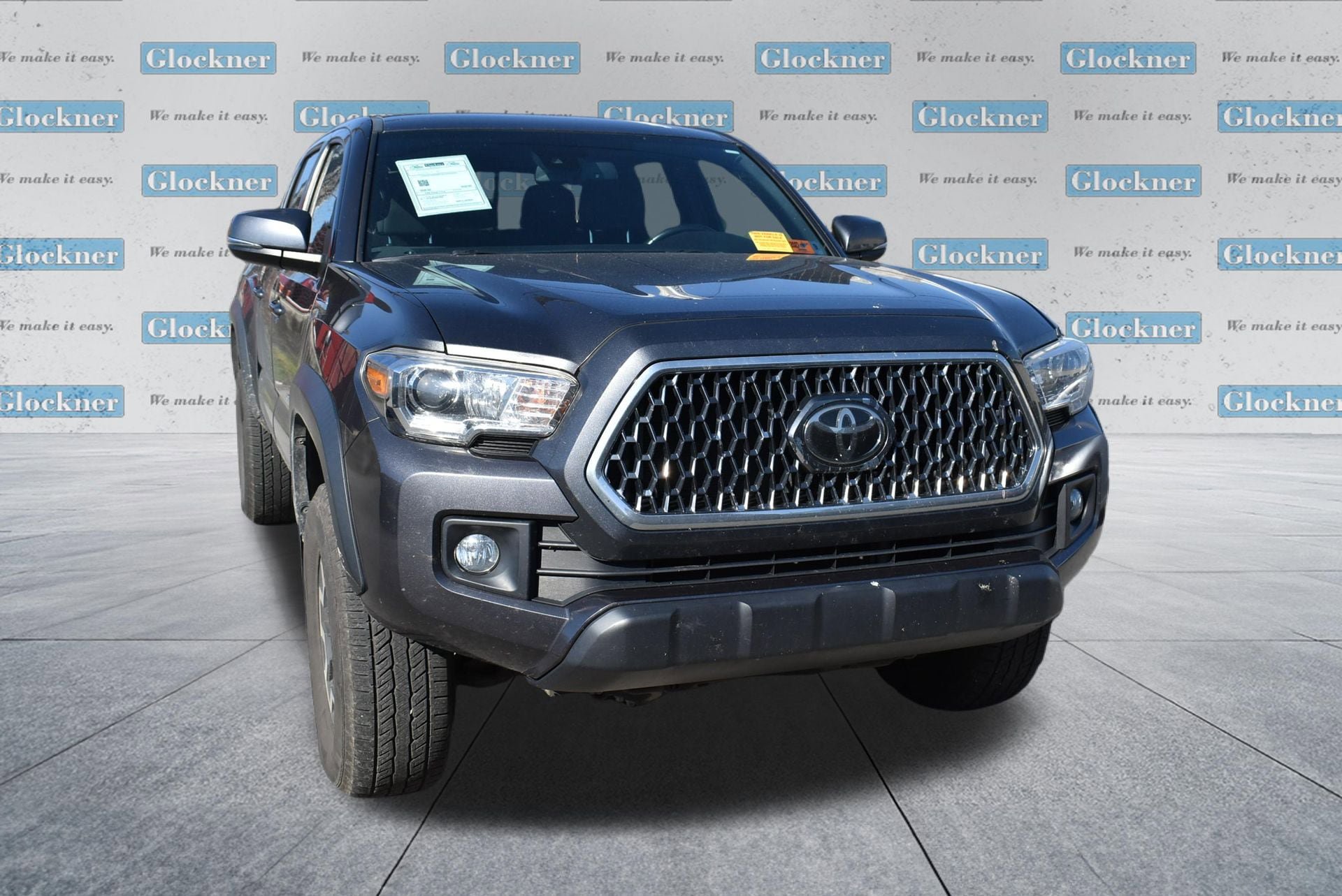 Used 2019 Toyota Tacoma TRD Off-Road AWD/4WD image 2