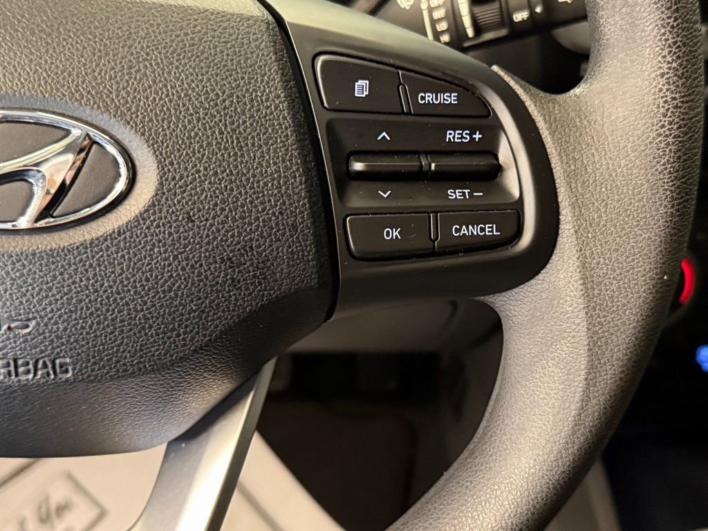 Used 2021 Hyundai Venue SE FWD image 12