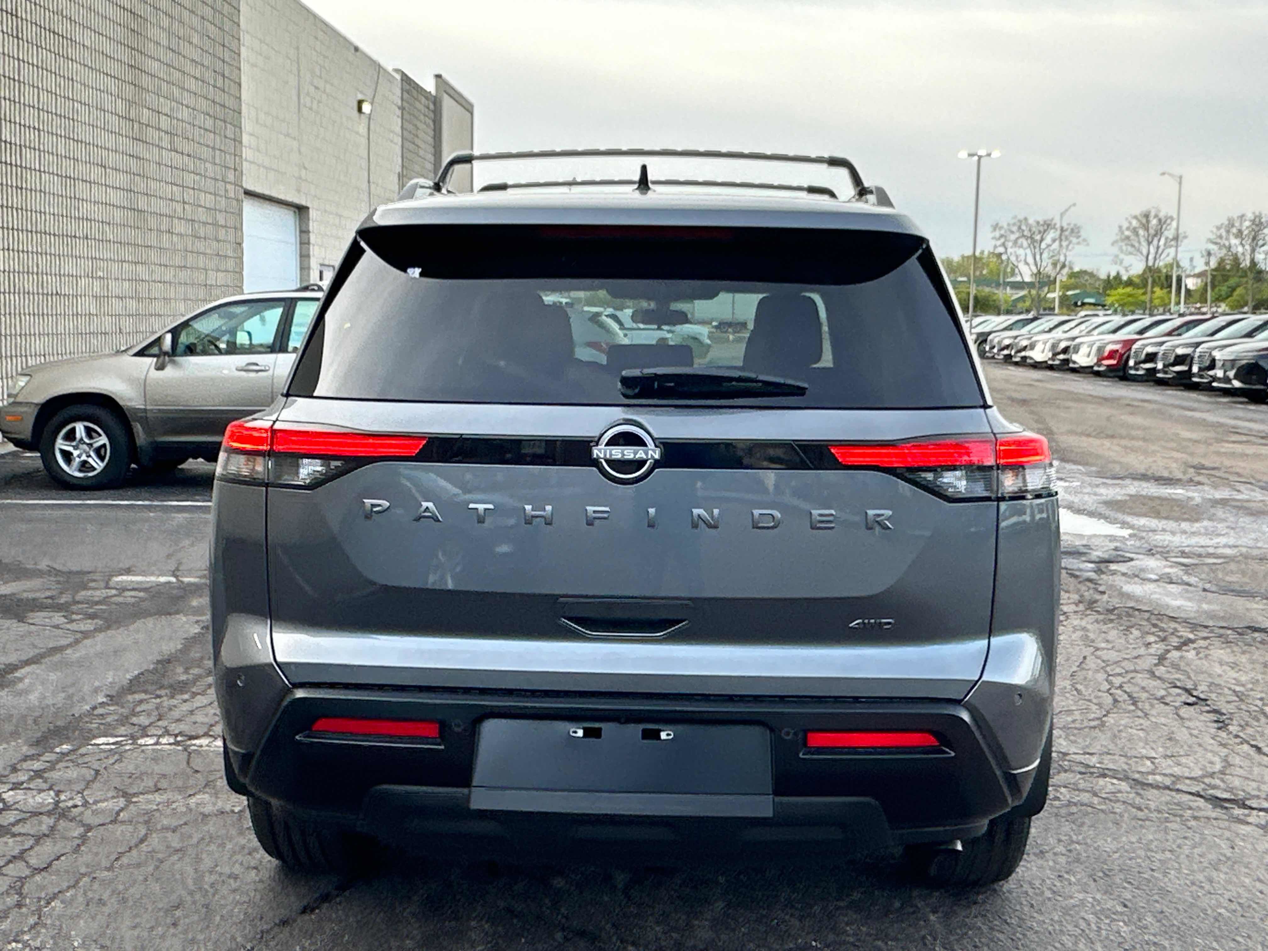 New 2026 Nissan Pathfinder SV AWD/4WD image 5