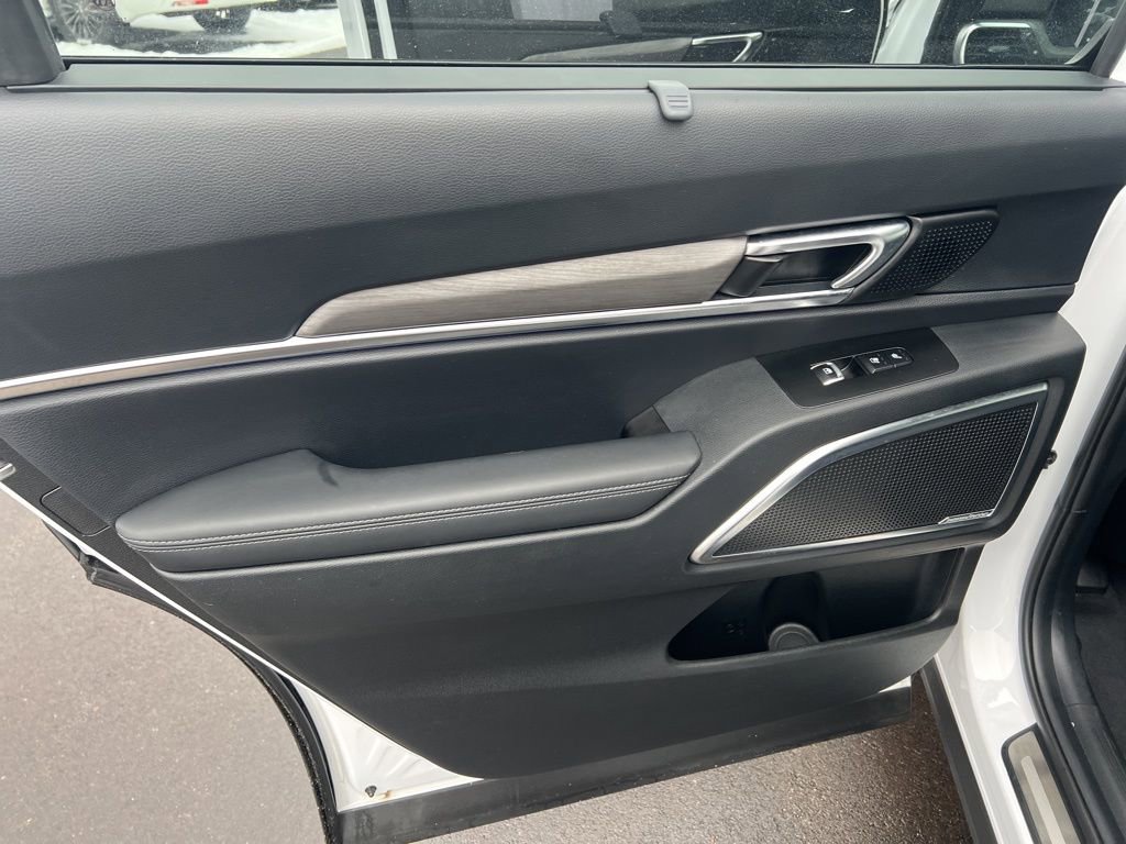 Used 2024 Kia Telluride SX Prestige X-Line image 11