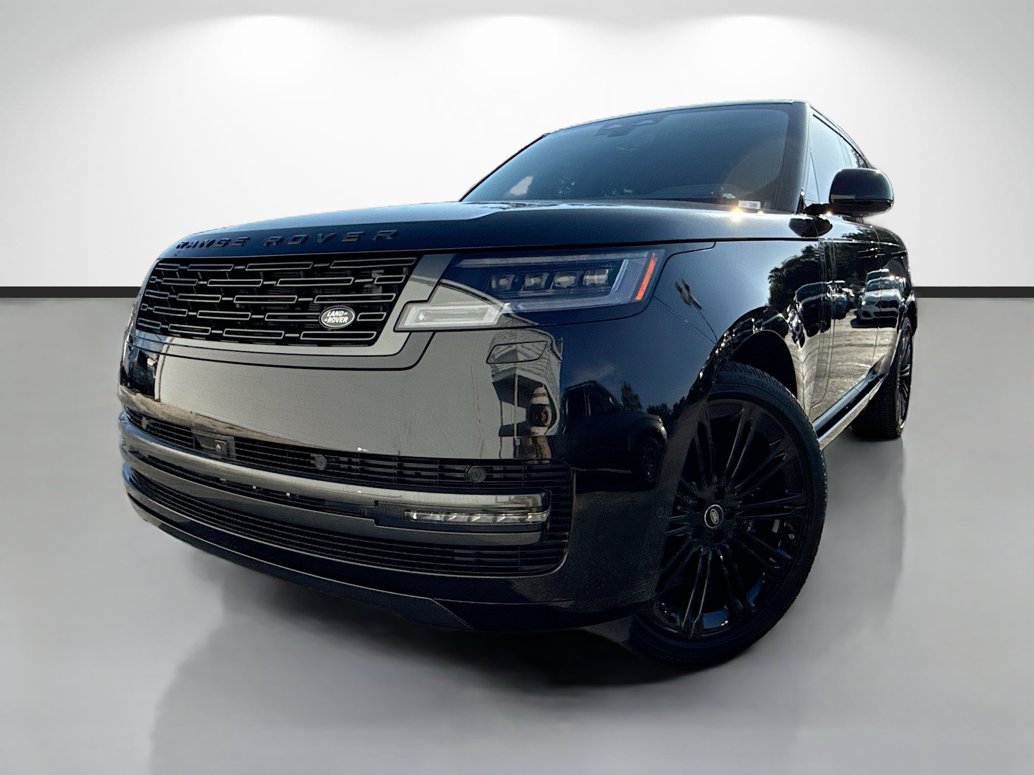 Used 2025 Land Rover Range Rover SE AWD/4WD image 1