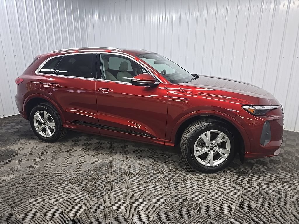 Used 2025 Audi Q5 Premium