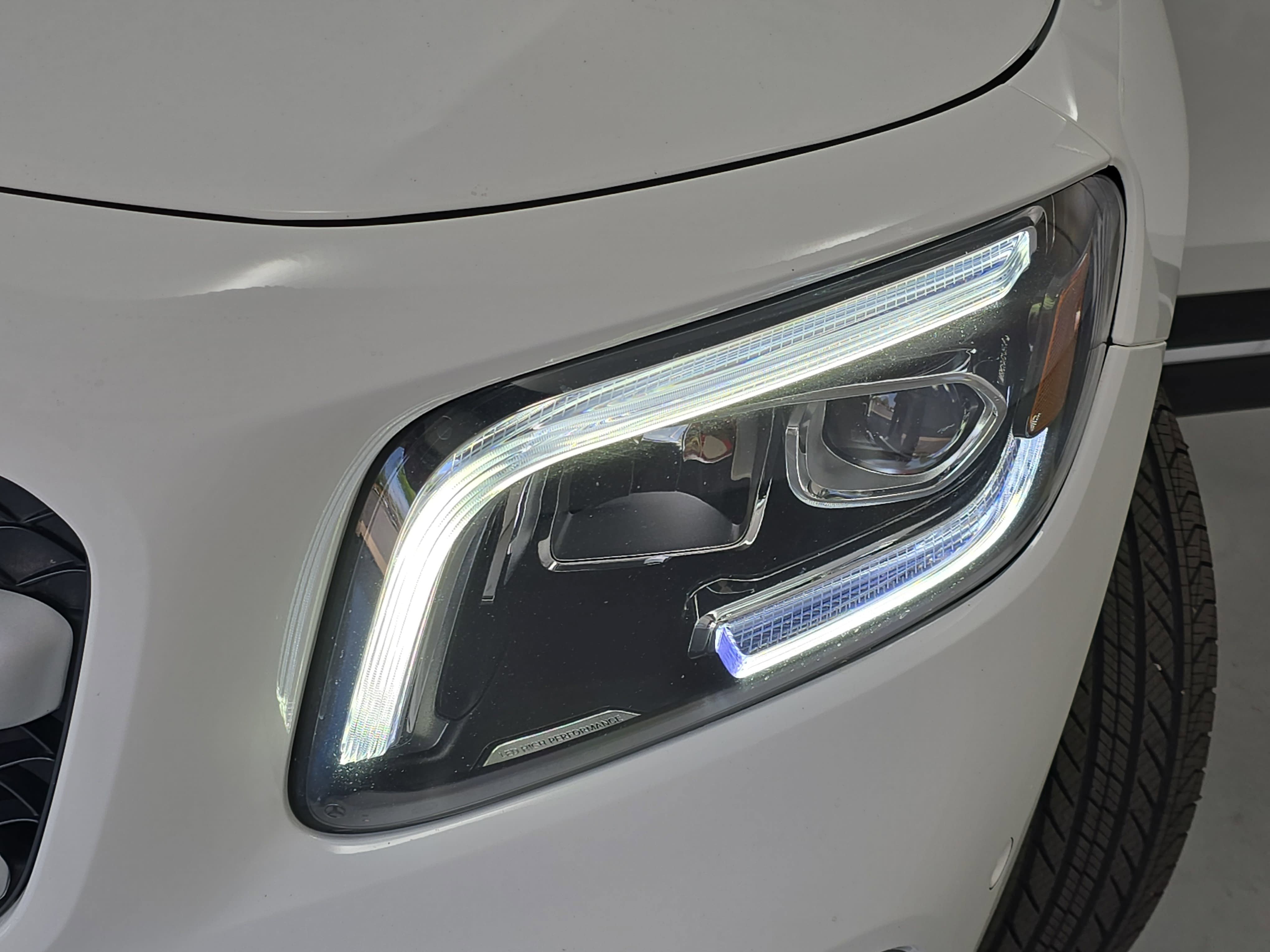 Certified 2023 Mercedes-Benz GLB 250 4MATIC image 33