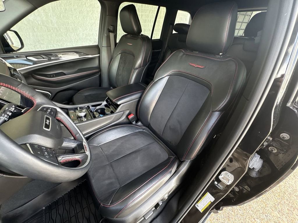 Used 2022 Jeep Grand Cherokee Trailhawk image 19