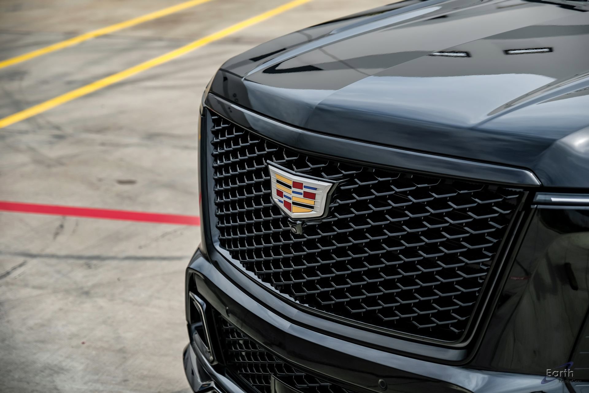 Used 2025 Cadillac Escalade V AWD/4WD image 31