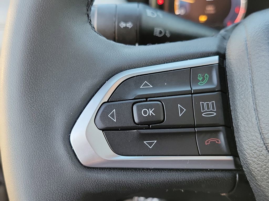 Used 2023 Jeep Compass Limited w/ Elite Group image 6