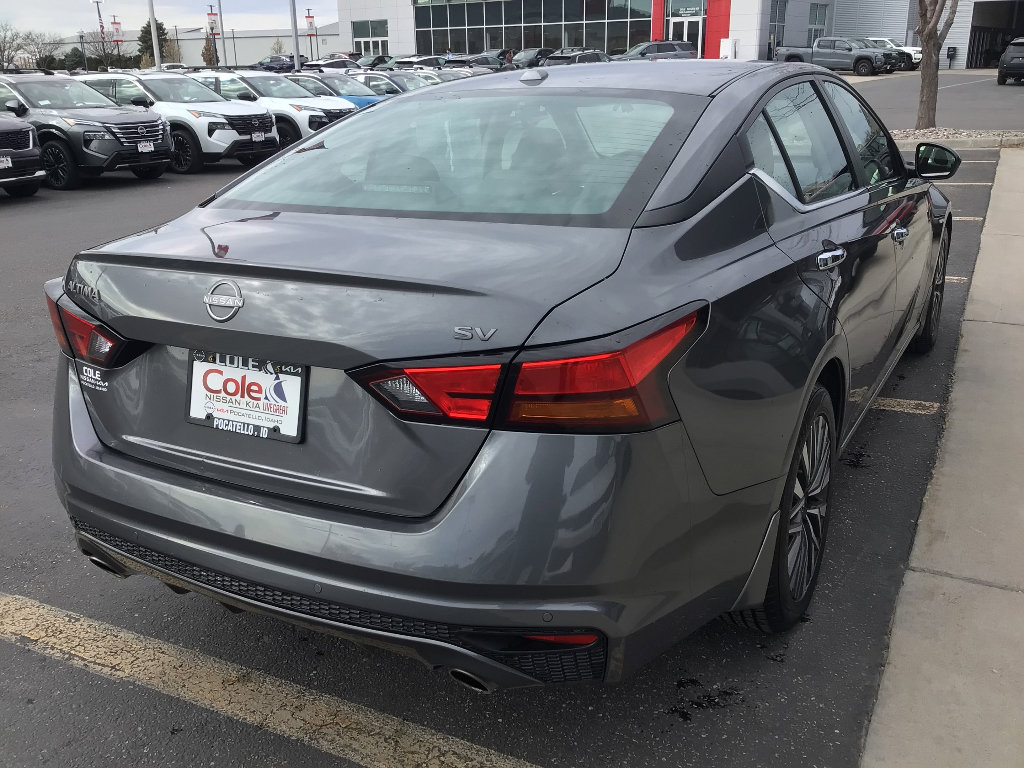 Used 2024 Nissan Altima 2.5 SV w/ SV Premium Package image 5