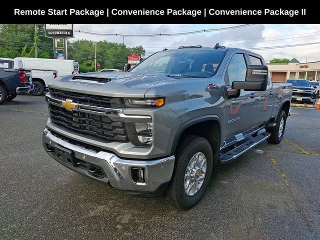 Used 2026 Chevrolet Silverado 2500 LT w/ All Star Edition AWD/4WD image 3