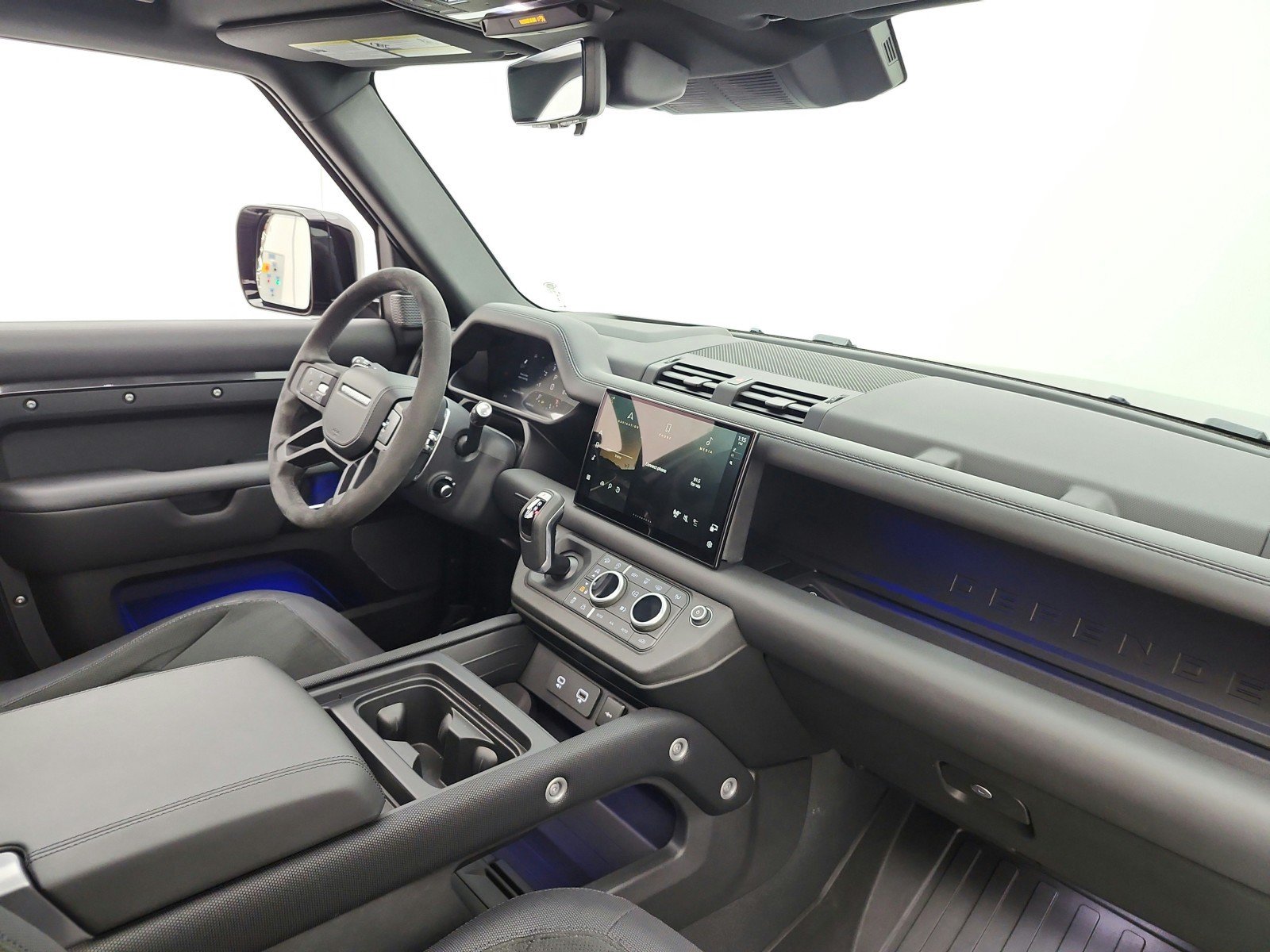 Used 2023 Land Rover Defender 90 Carpathian Edition AWD/4WD image 17