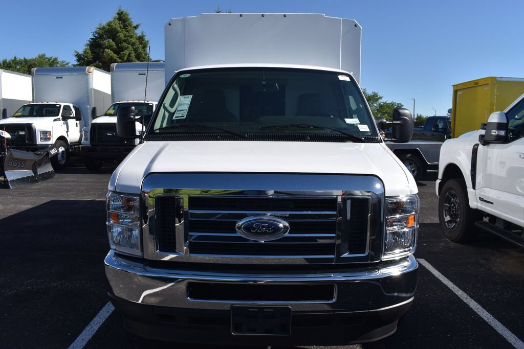 New 2025 Ford E-350 and Econoline 350 Super Duty w/ Power Equipment Group RWD image 9