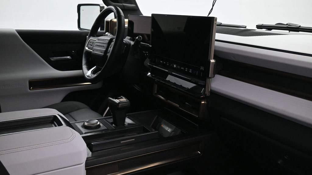 Used 2024 GMC Hummer EV 2X AWD/4WD image 11