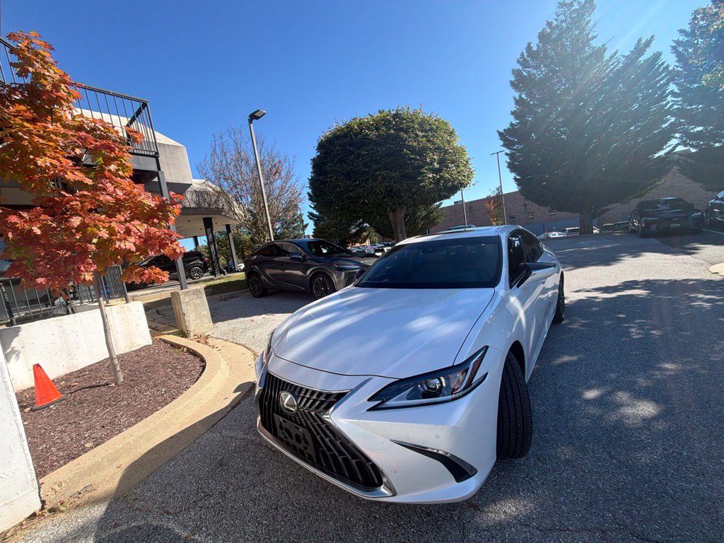Certified 2025 Lexus ES 350 w/ Premium Package FWD image 23