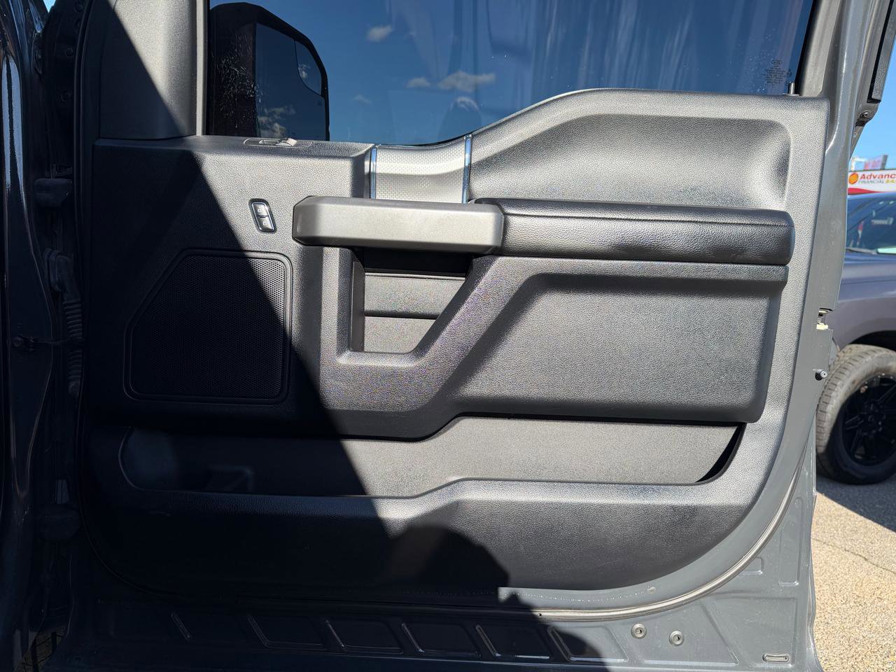 Used 2016 Ford F150 XLT w/ Equipment Group 302A Luxury image 30