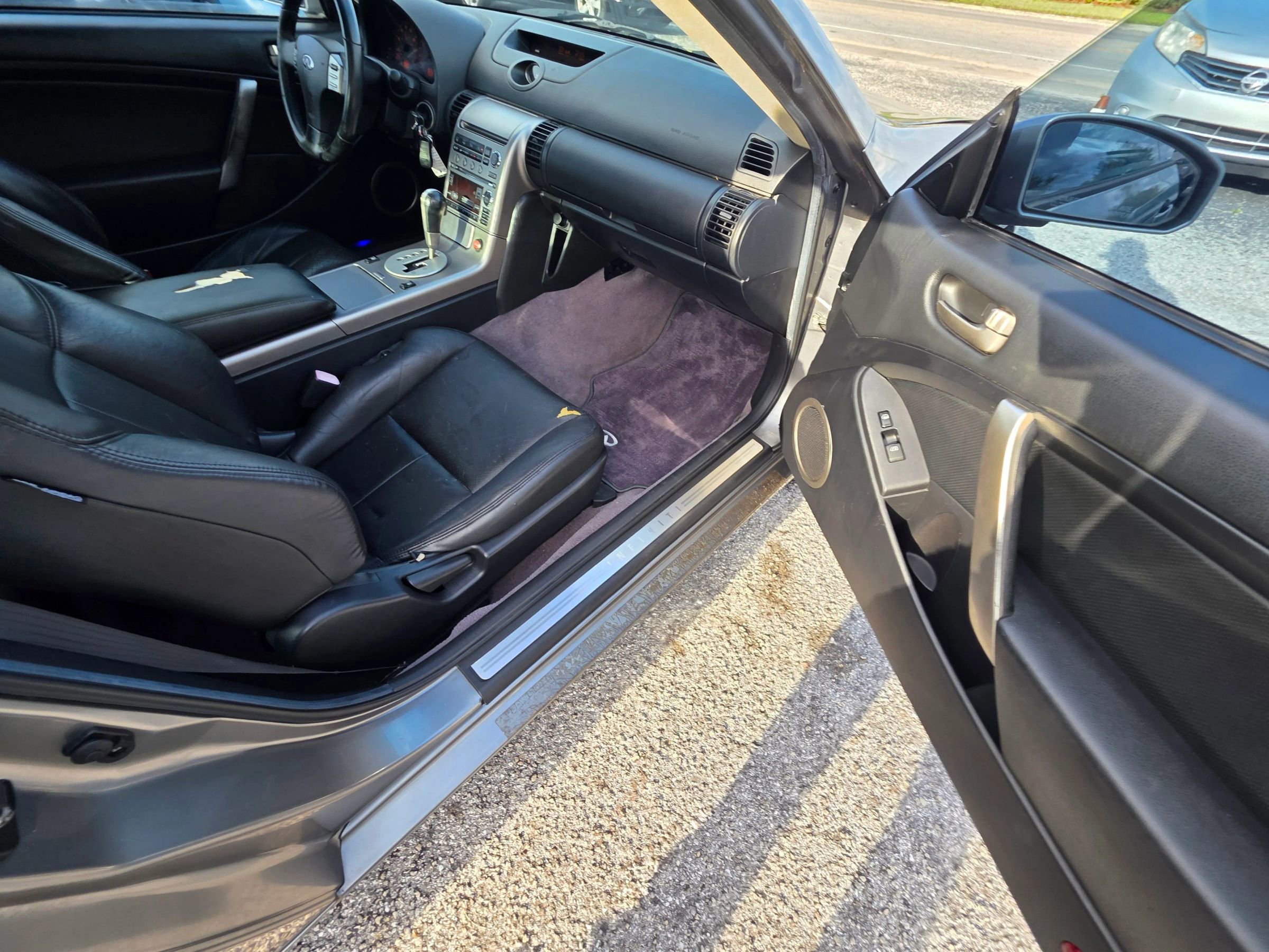 Used 2004 INFINITI G35 Coupe w/ Premium Pkg RWD image 17