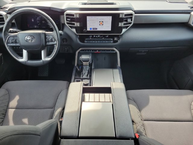 Used 2025 Toyota Sequoia SR5 AWD/4WD image 15