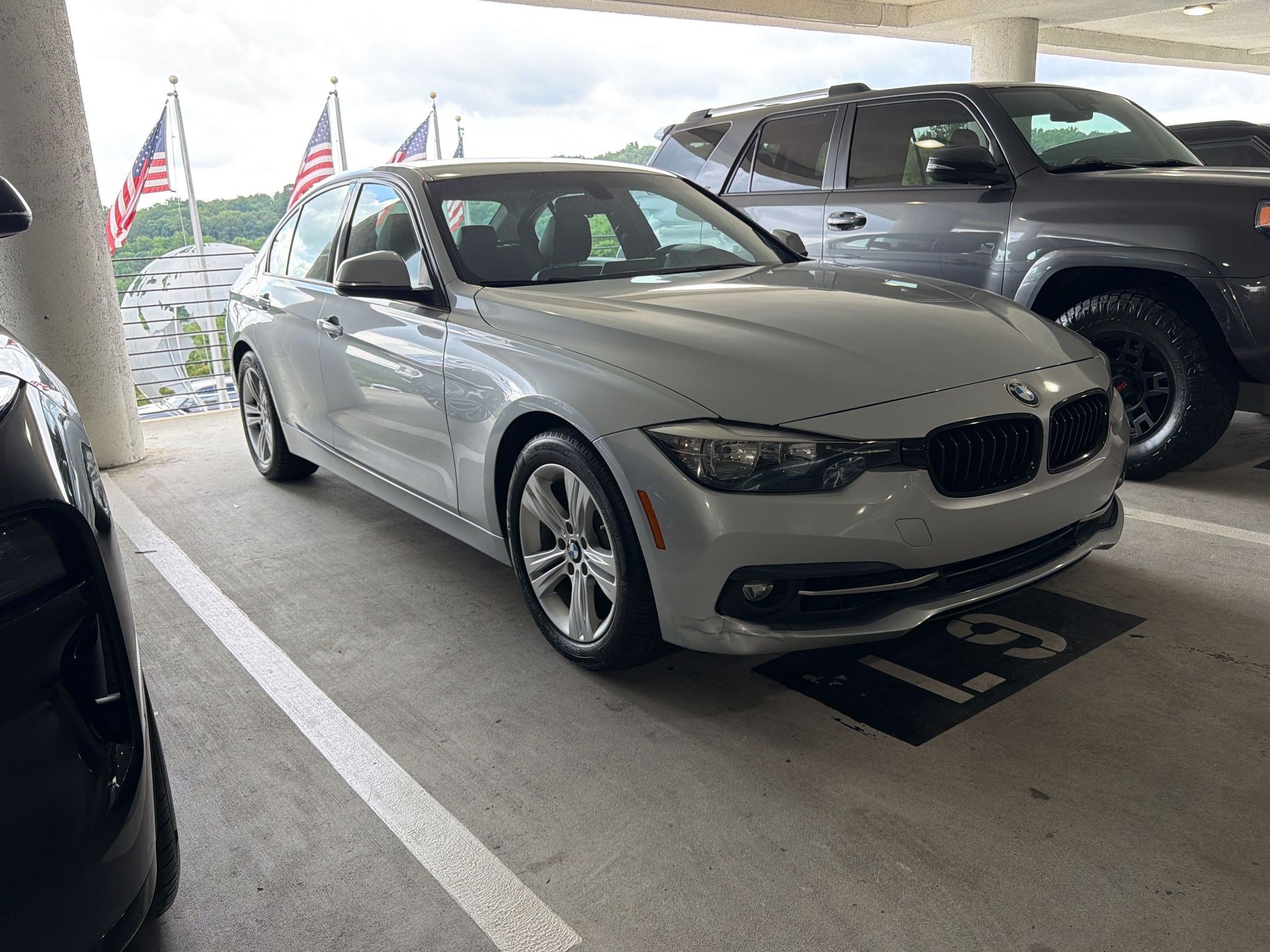 Used 2016 BMW 328i Sedan RWD image 4