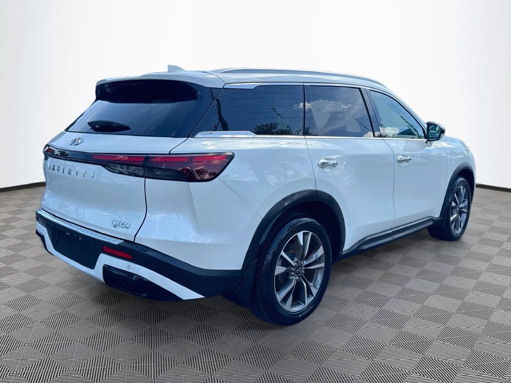 Used 2023 INFINITI QX60 Luxe w/ Vision Package AWD/4WD image 6