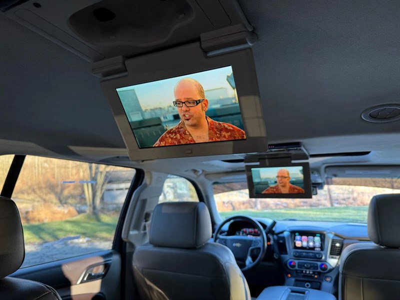 Used 2016 Chevrolet Suburban LT image 28