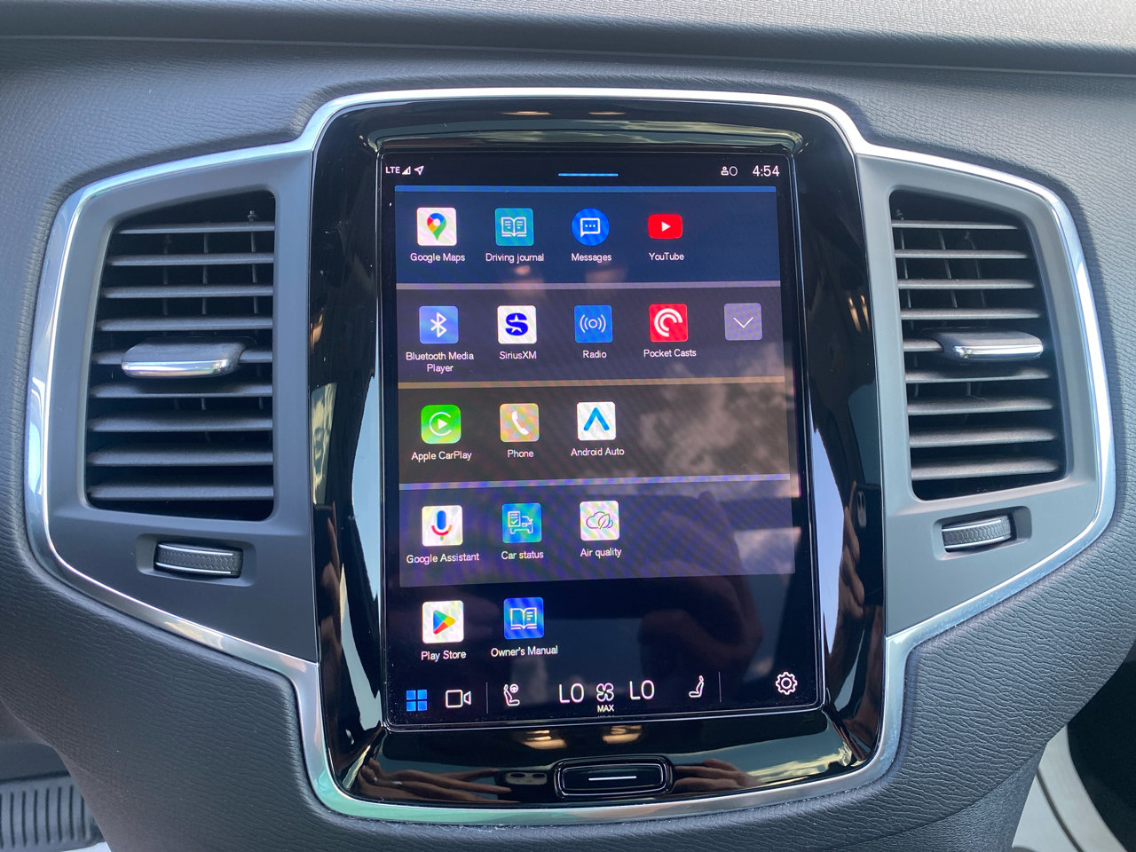 Used 2023 Volvo XC90 B5 Core w/ Protection Package Premier image 20