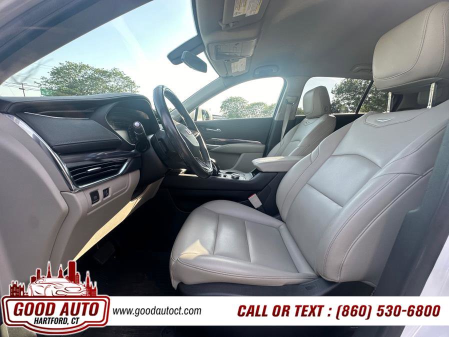 Used 2019 Cadillac XT4 Luxury w/ Cold Weather Package image 10