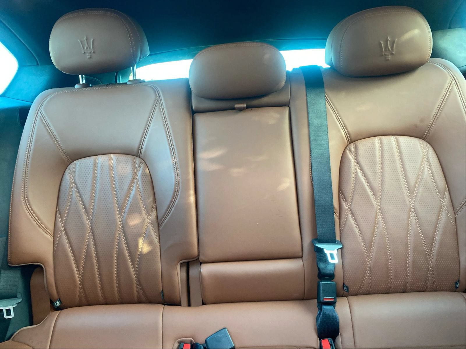 Used 2019 Maserati Levante GranLusso AWD/4WD image 12