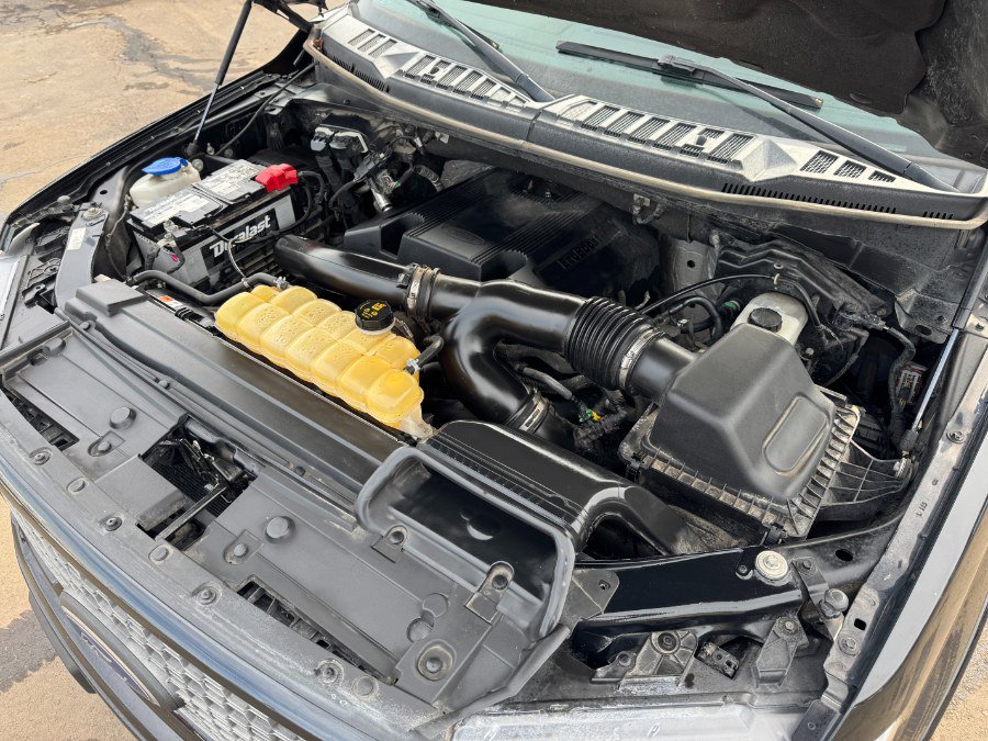 Used 2018 Ford F150 Lariat w/ Equipment Group 502A Luxury image 22