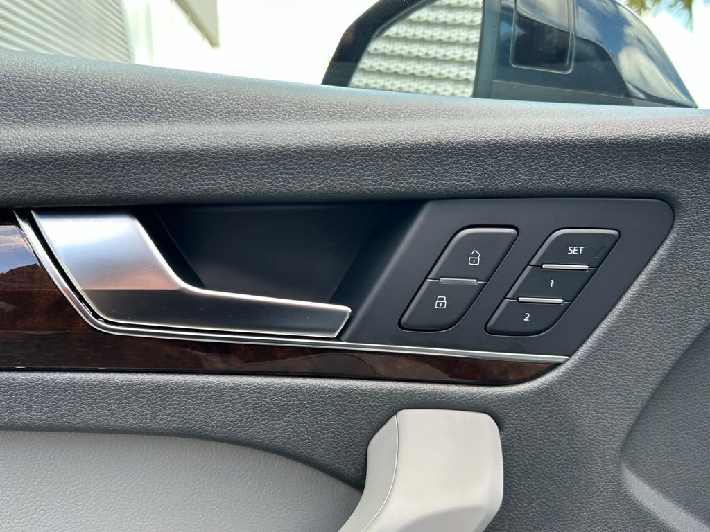 Used 2020 Audi Q5 2.0T Premium image 19