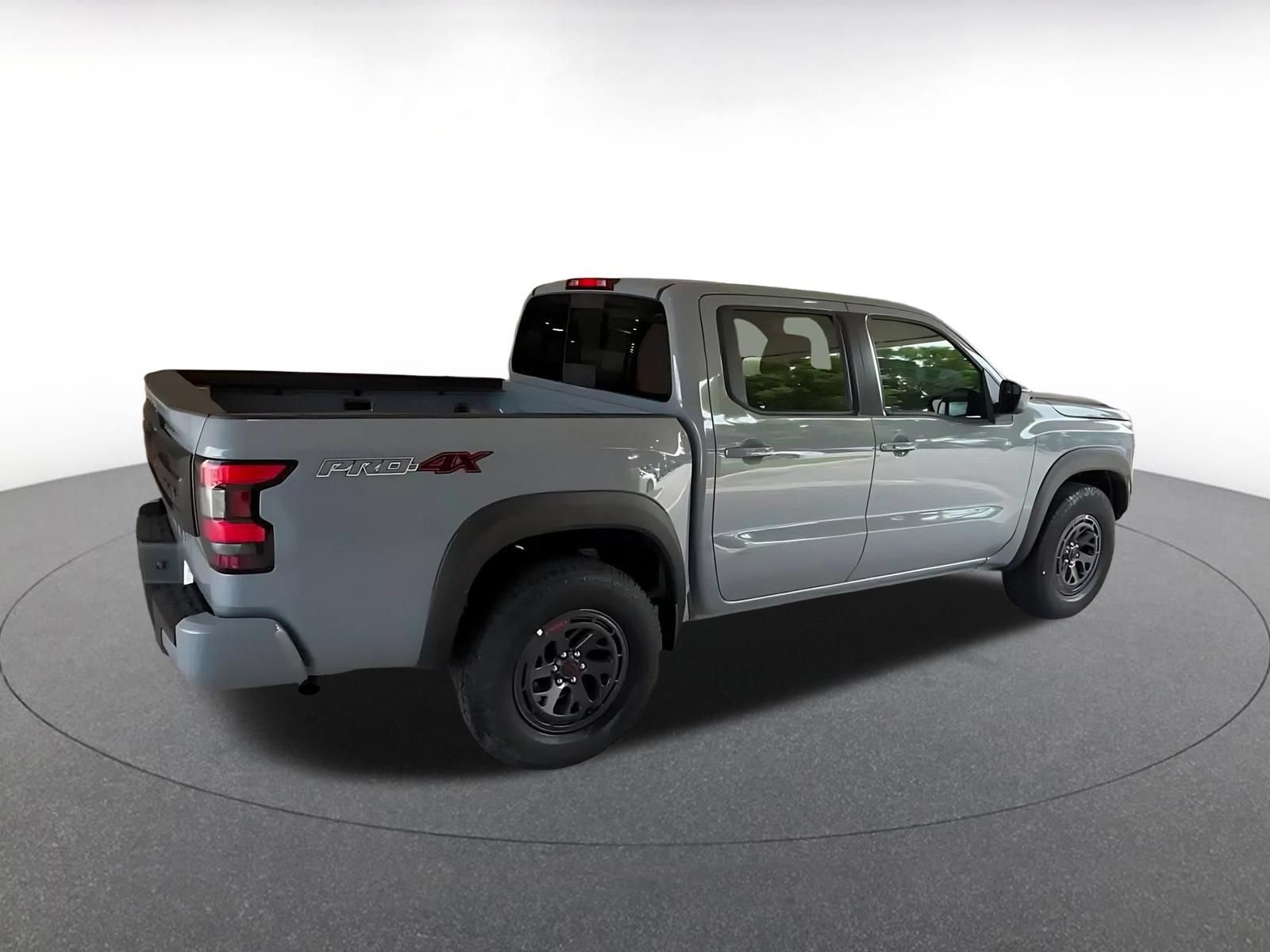 Used 2026 Nissan Frontier PRO-4X AWD/4WD image 14
