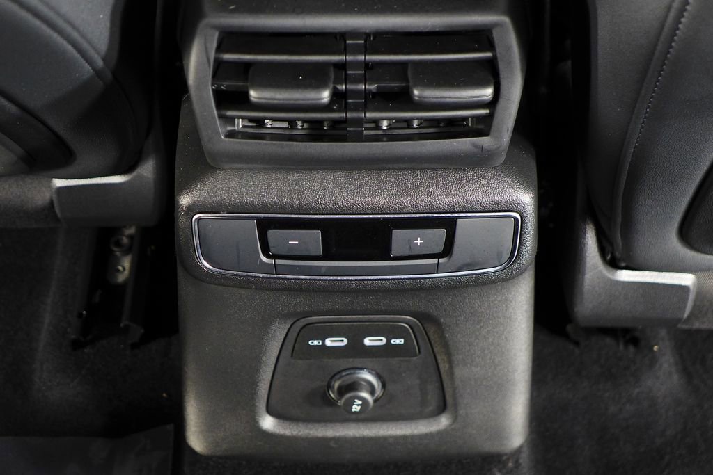 Used 2023 Audi Q4 e-tron Premium Plus w/ Premium Plus image 24
