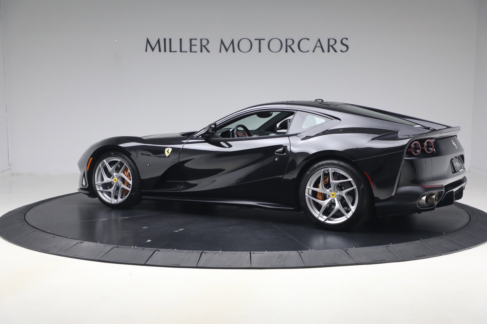 Certified 2019 Ferrari 812 Superfast RWD image 4