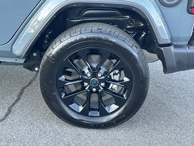 Certified 2025 Jeep Wrangler Unlimited Sahara w/ Safety Group image 21