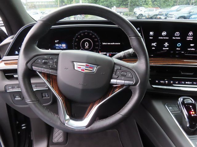 Used 2021 Cadillac Escalade Premium Luxury image 14