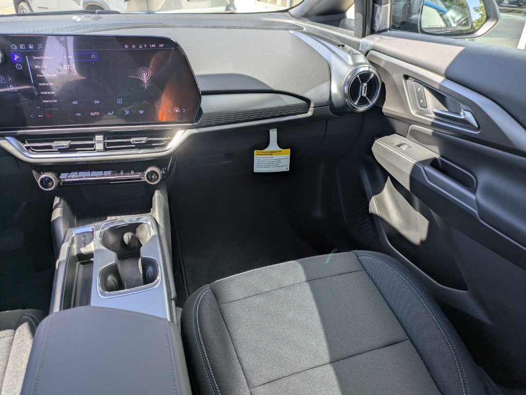 New 2026 Chevrolet Equinox EV LT FWD image 16