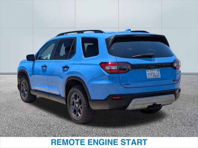 Certified 2025 Honda Pilot TrailSport image 9