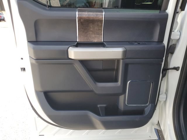 Used 2022 Ford F250 Lariat w/ Black Appearance Package AWD/4WD image 13