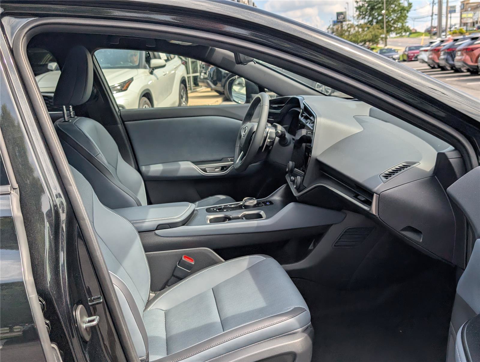 Certified 2026 Lexus RZ 450e AWD w/ Technology Package image 11