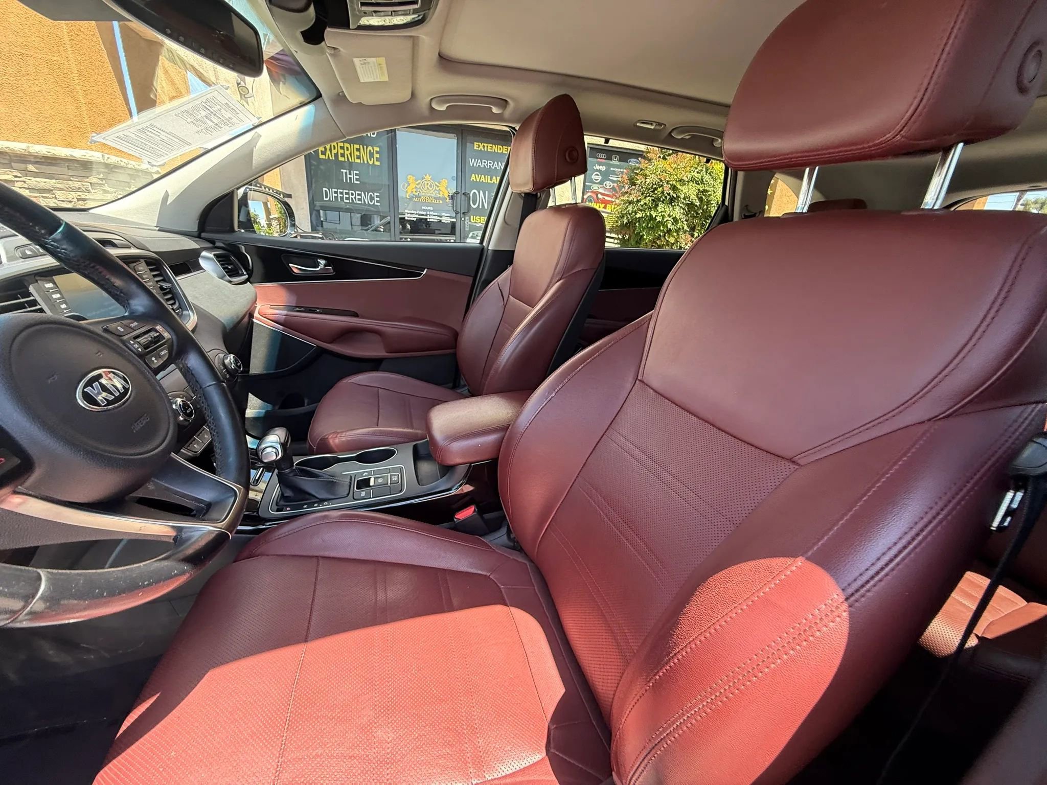 Used 2017 Kia Sorento SX FWD image 11